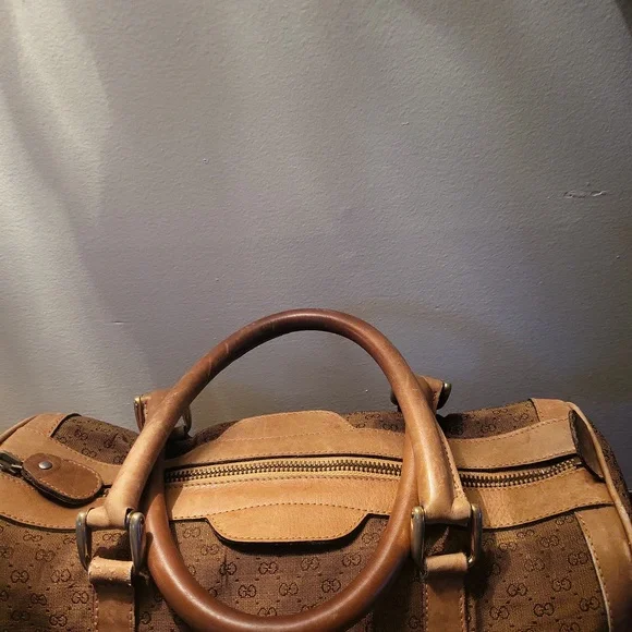 AUTHENTIC VINTAGE GUCCI PURSE - Picture 4 of 7